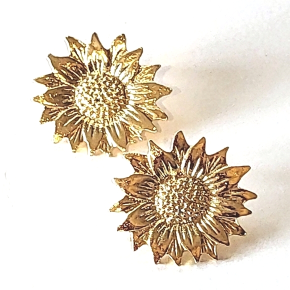 Jewelry - SUNFLOWER EARRINGS - GOLDTONE - PIERCED